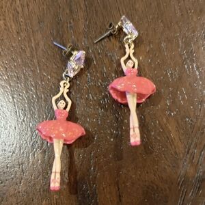 les nereides Ballet Dancer Earrings